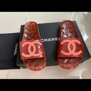 Chanel Slides
